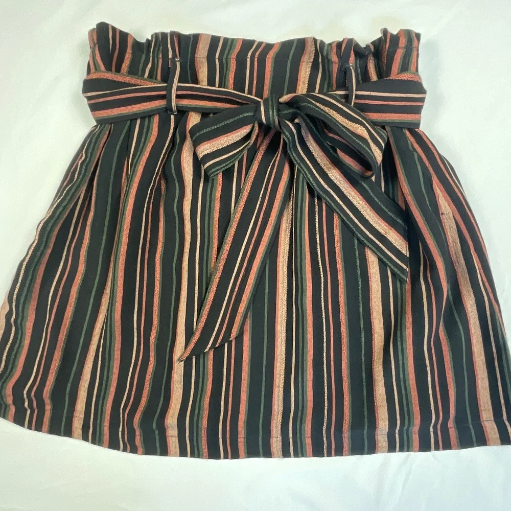 American Eagle Black Paper Bag Tied Striped Mini Skirt Size Small